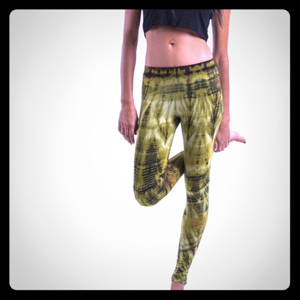 Lightning Stripes Tie Dye Cotton Leggings